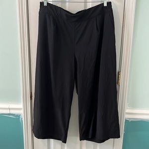 Brooklyn Athleta Wide-Leg Crop Pant